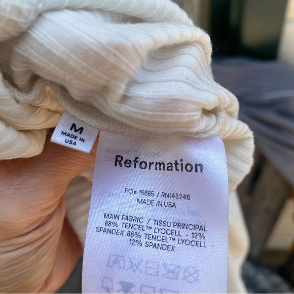 Reformation Square Neckline Sleeveless ribbed Top size medium - Picture 7 of 8